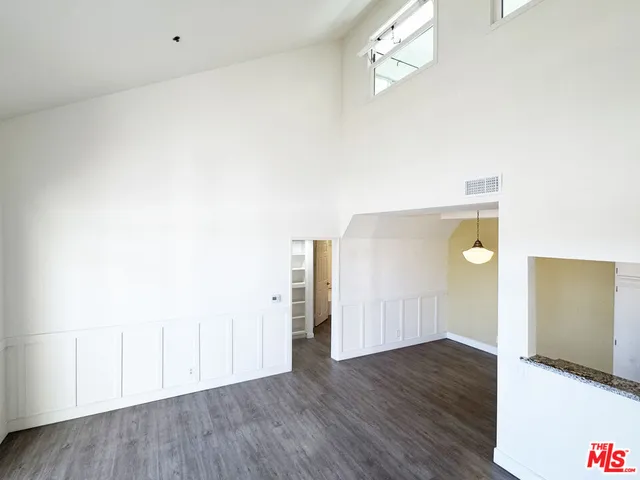 $565,000 | 13801 Oxnard Street, Unit 206, Valley Glen, CA 91401