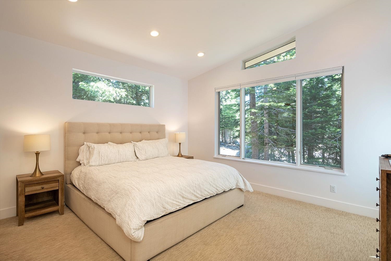 120 Smiley Circle Olympic Valley, CA 96146 - Photo 9 of 21 a bedroom with a bed and a large window