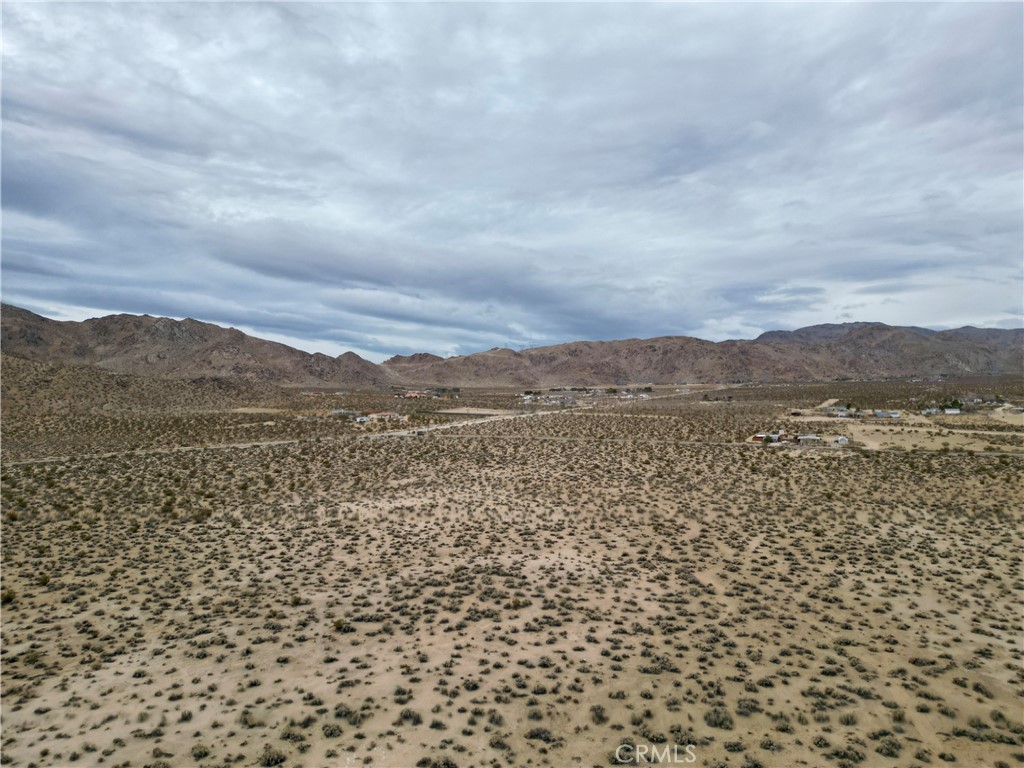 31300 Cove Road Lucerne Valley, CA 92356 - Photo 8 of 8 a view of lake and mountain