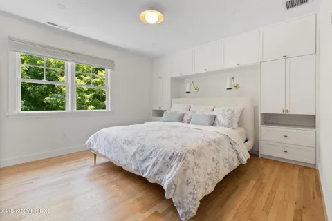 $2,395,000 | 9 Deluca Drive, Cos Cob, CT 06807