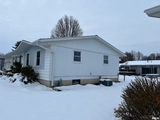 $159,900 | 408 Melrose Street, South Jacksonville, IL 62650