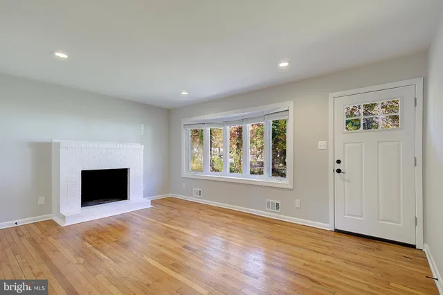 $475,000 | 4 Roosevelt Drive, Annapolis, MD 21401