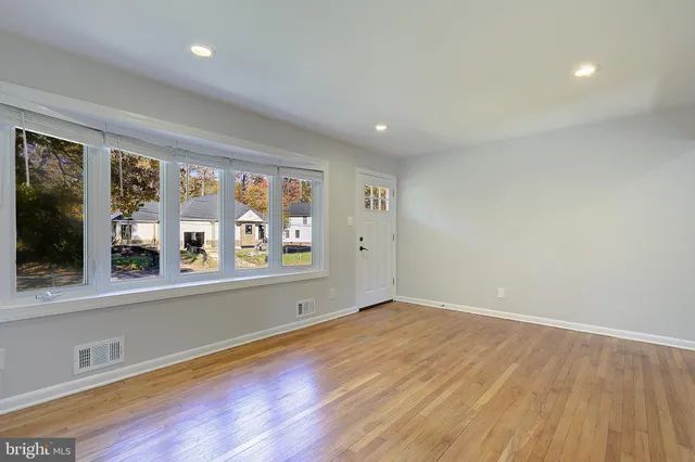 $475,000 | 4 Roosevelt Drive, Annapolis, MD 21401