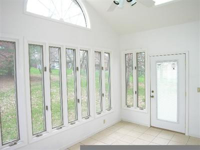 864 Ridgeview Drive Frankfort, KY 40601 - Photo 13 of 26 The sun room includes vaulted ceiling wi