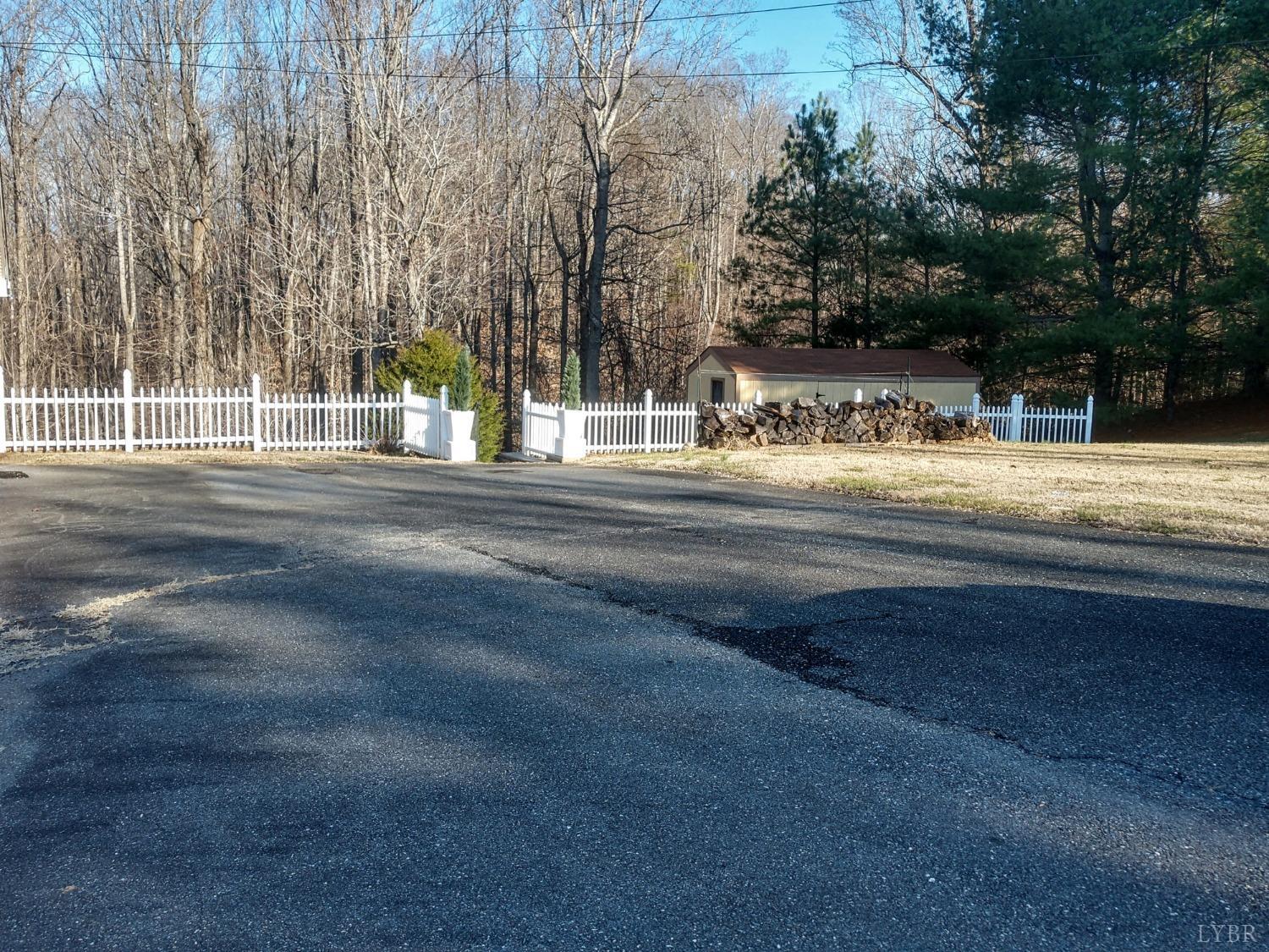 275 Rothwood Road Monroe, VA 24574 - Photo 2 of 37 Gallery Image 2