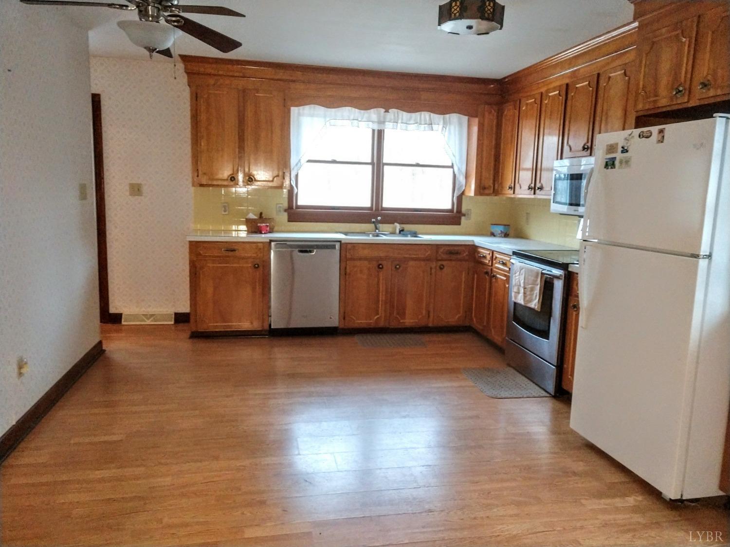 275 Rothwood Road Monroe, VA 24574 - Photo 7 of 37 Gallery Image 7