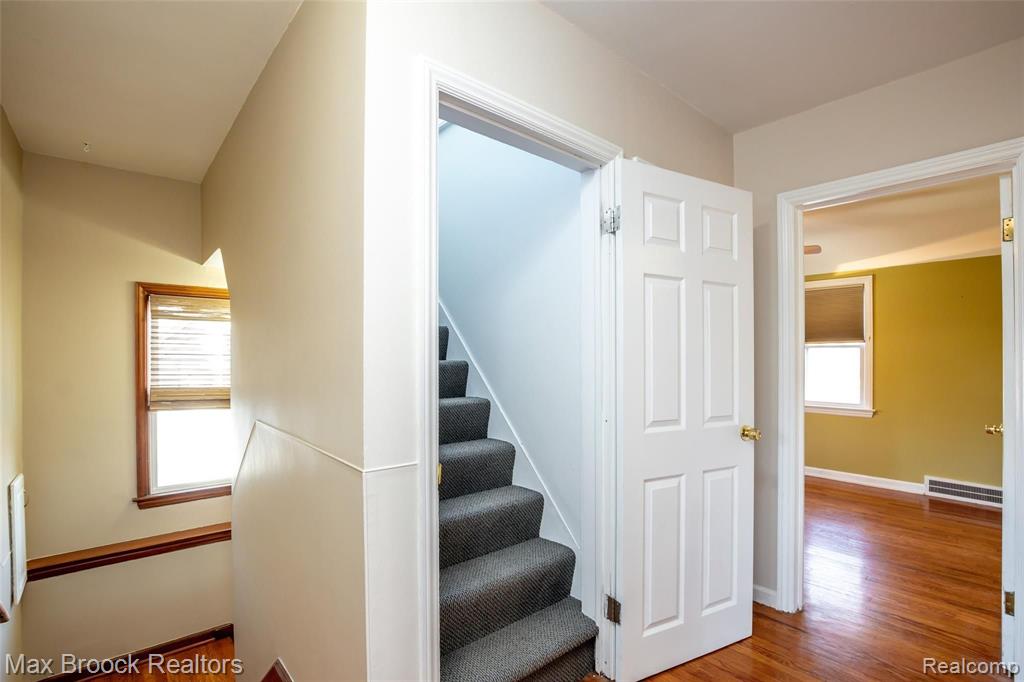 745 Menominee Road Pontiac, MI 48341 - Photo 15 of 21