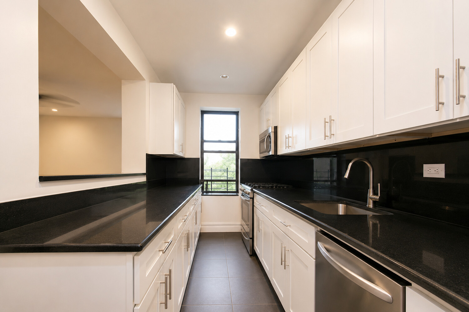807 Riverside Drive, Unit 5B Manhattan, NY 10032 - Photo 3 of 13