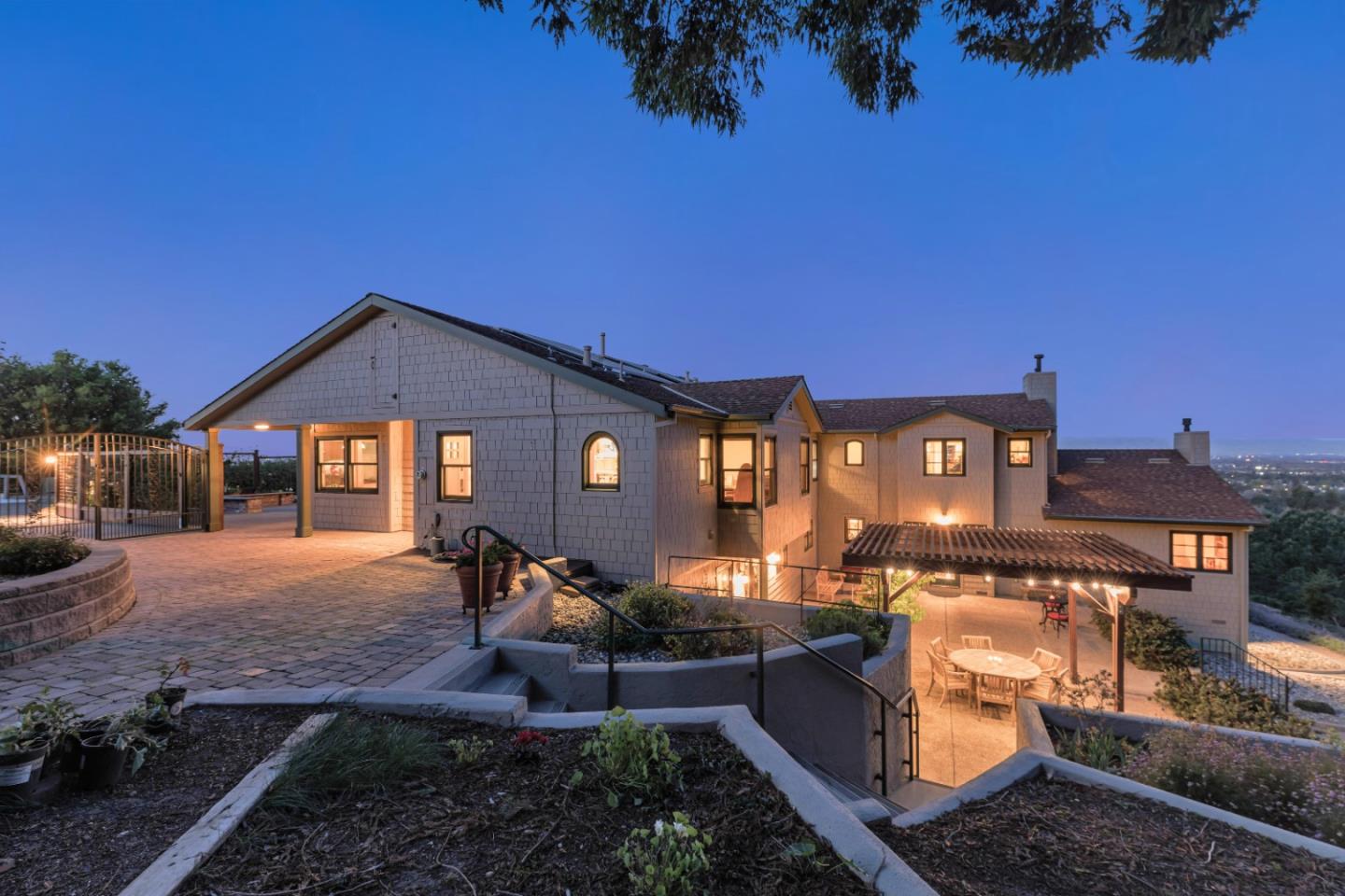 22820 San Juan Road Cupertino, CA 95014 - Photo 3 of 100