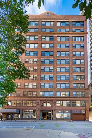 $800,000 | 161 West Harrison Street, Unit 1206, Chicago, IL 60605