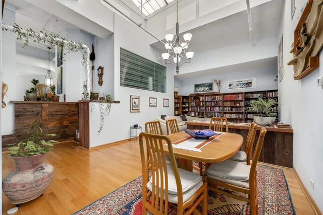 $800,000 | 161 West Harrison Street, Unit 1206, Chicago, IL 60605