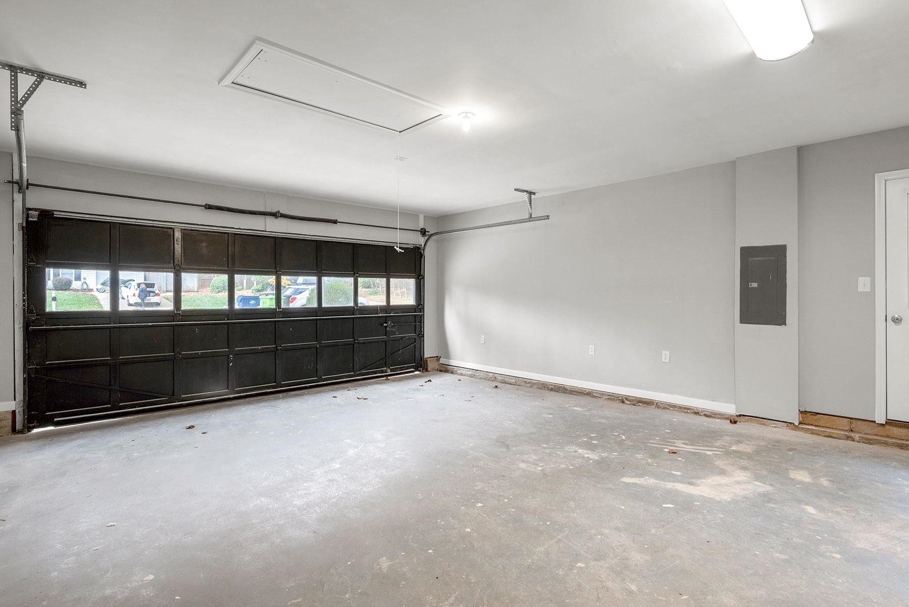6500 Hammersmith Drive Raleigh, NC 27613 - Photo 18 of 21 a view of an empty room