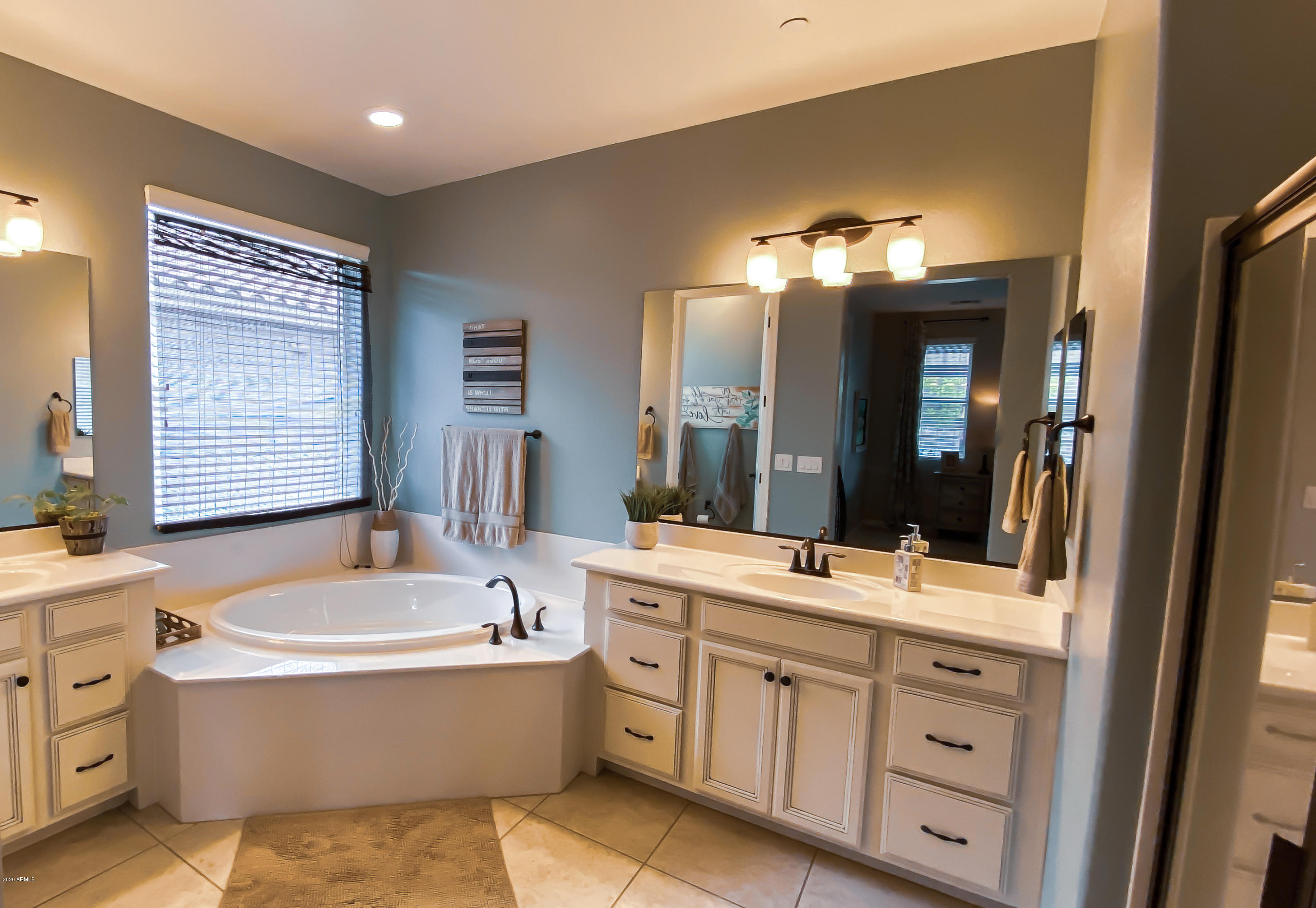 13720 West Linanthus Road Peoria, AZ 85383 - Photo 21 of 32 IMG_E1381