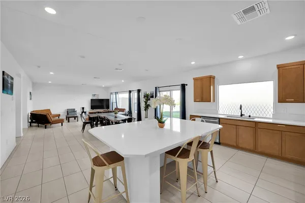 $3,600 | 8737 Del Tonside Street, Las Vegas, NV 89139