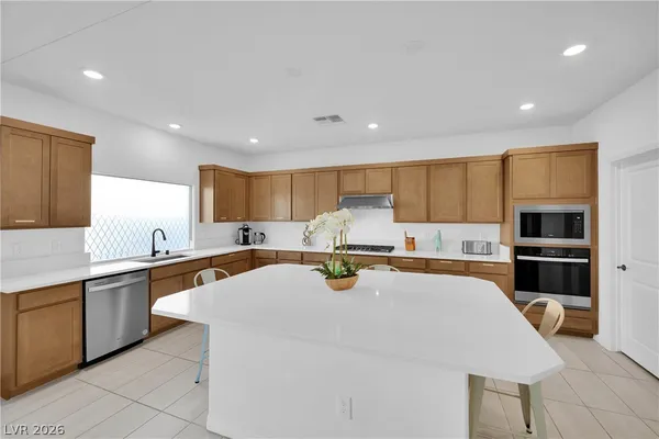 $3,600 | 8737 Del Tonside Street, Las Vegas, NV 89139