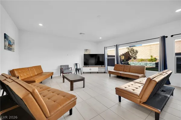 $3,600 | 8737 Del Tonside Street, Las Vegas, NV 89139