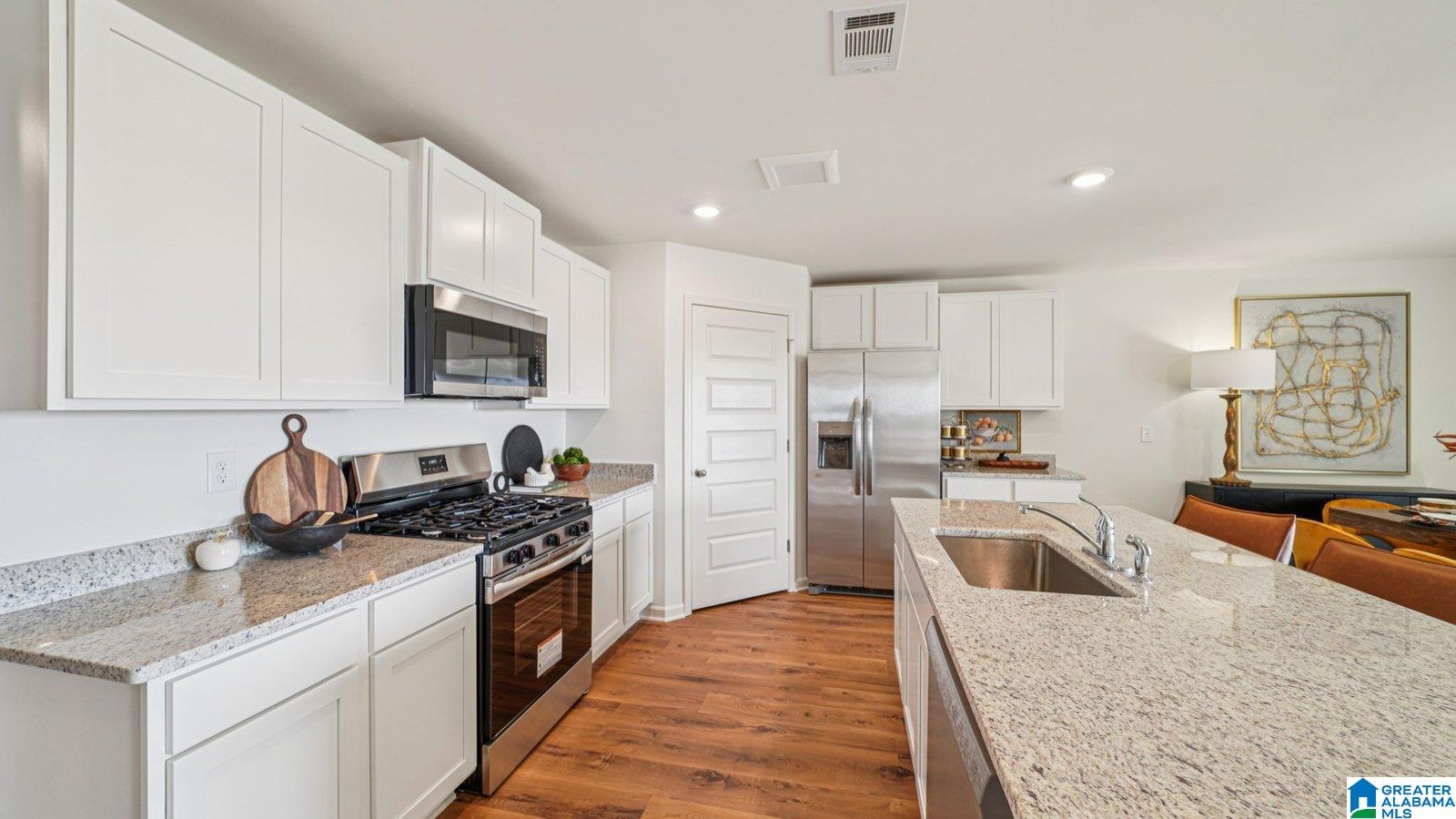 385 Koslin Loop Calera, AL 35040 - Photo 13 of 38
