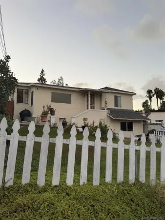 $1,050,000 | 229 Hillside Terrace, Vista, CA 92084