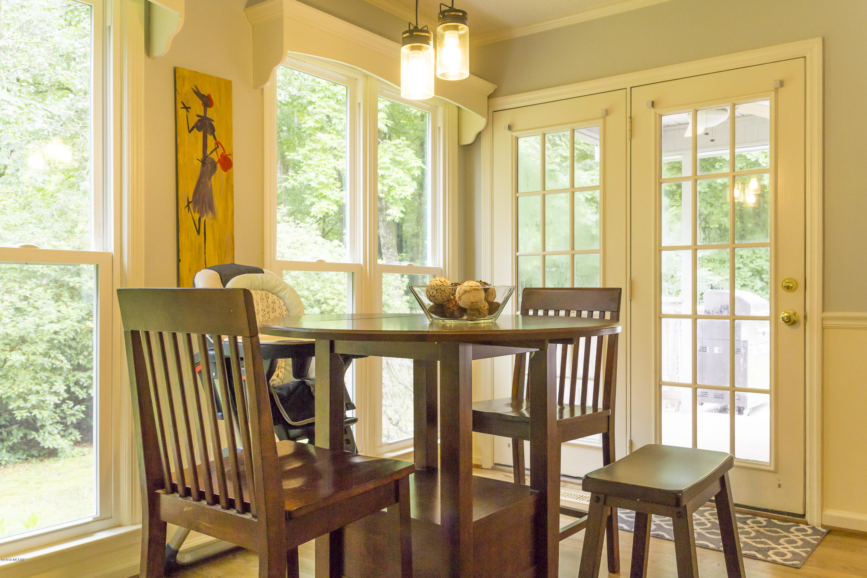 111 Spring Ridge Court New Bern, NC 28562 - Photo 8 of 33 Dining Room