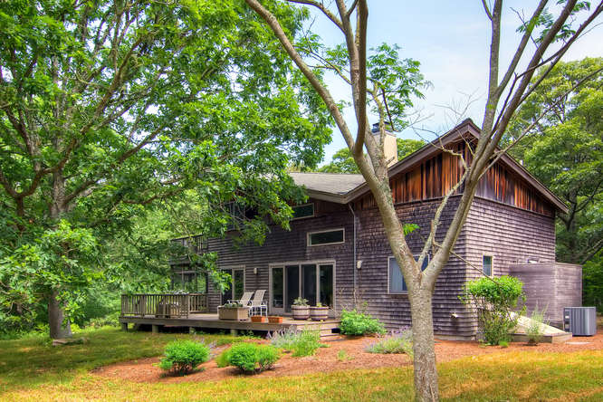 8 Old Farm Road Chilmark, MA 02535 - Photo 3 of 21 Gallery Image 3