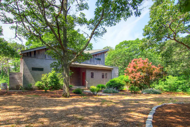 8 Old Farm Road Chilmark, MA 02535 - Photo 5 of 21 Gallery Image 5