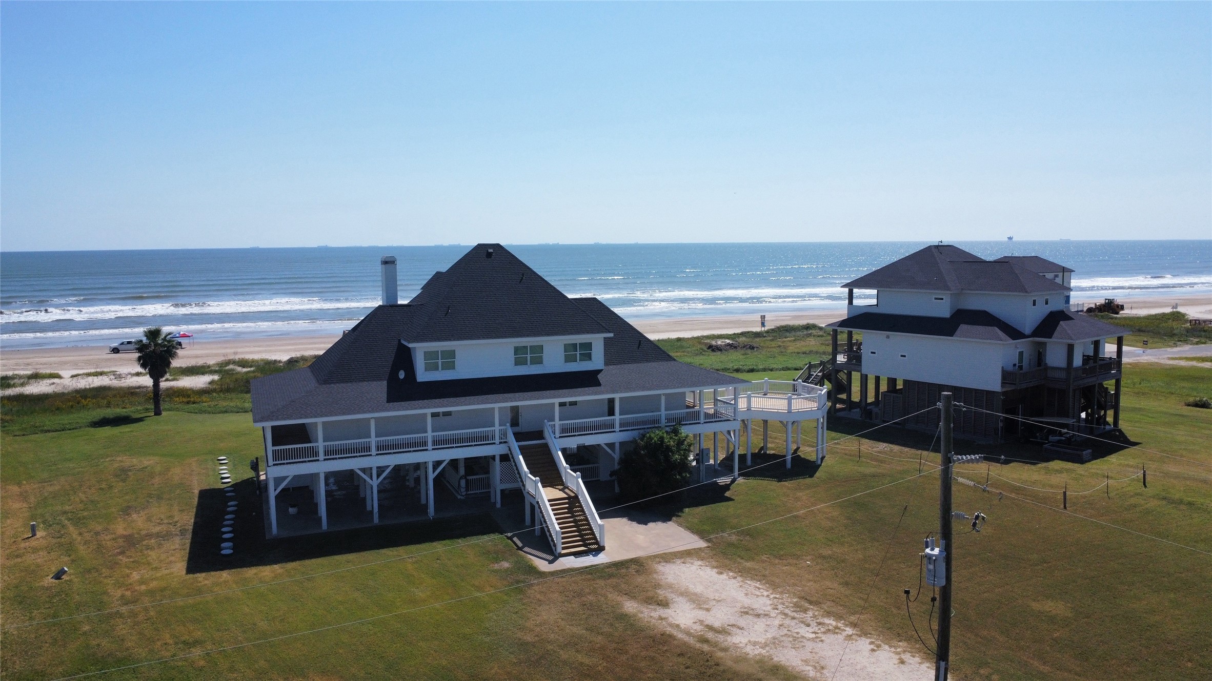 2529 Howell Crystal Beach, TX 77650 - Photo 39 of 41 a view of a terrace with chairs