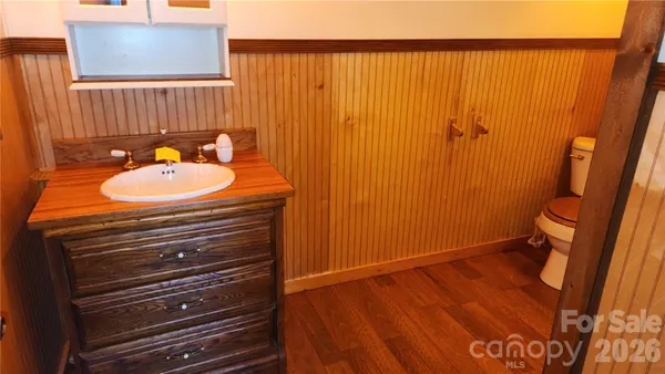 $349,900 | 115 Old Camptown Drive, Hayesville, NC 28904