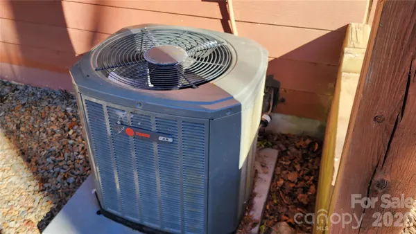 $349,900 | 115 Old Camptown Drive, Hayesville, NC 28904