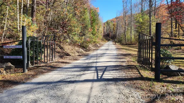 $349,900 | 115 Old Camptown Drive, Hayesville, NC 28904