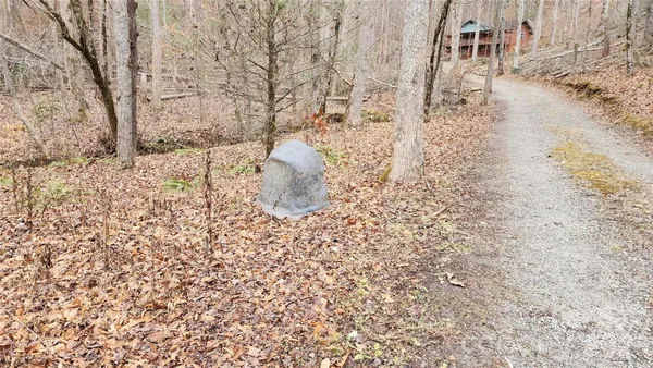 $349,900 | 115 Old Camptown Drive, Hayesville, NC 28904