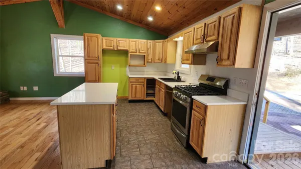 $349,900 | 115 Old Camptown Drive, Hayesville, NC 28904