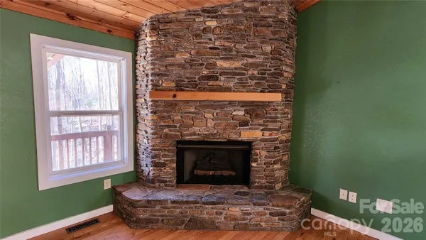 $349,900 | 115 Old Camptown Drive, Hayesville, NC 28904