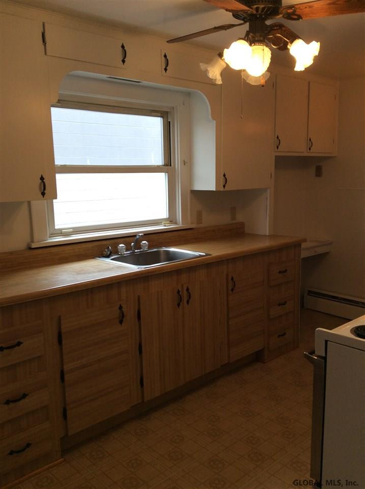2205 Curry Road Rotterdam, NY 12303 - Photo 3 of 16 Photo 3