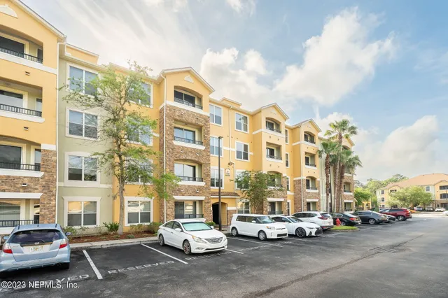 $1,395 | 8539 Gate Parkway West, Unit 9234, Jacksonville, FL 32216