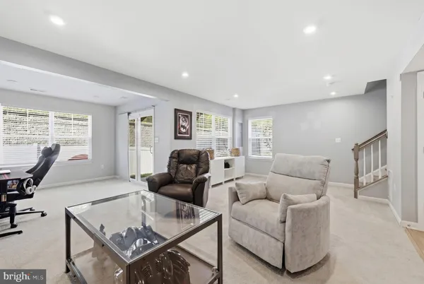 $589,999 | 18319 Summit Pointe Drive, Triangle, VA 22172