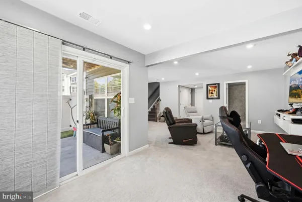 $589,999 | 18319 Summit Pointe Drive, Triangle, VA 22172