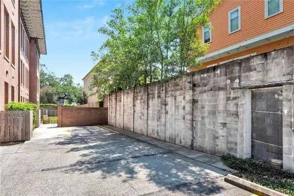 $418,625 | 3601 Camp Street, Unit 103, New Orleans, LA 70115