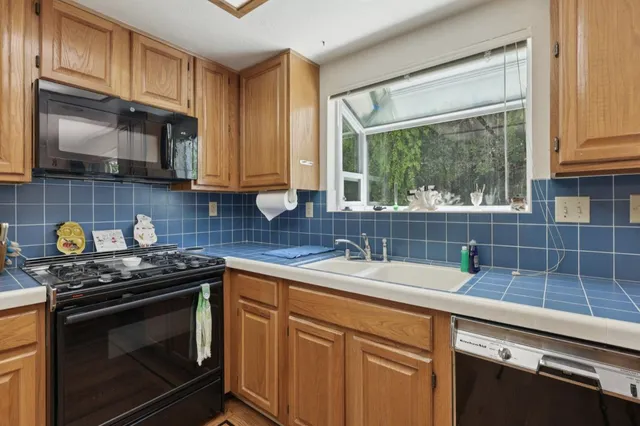 $1,549,000 | 296 San Pedro Avenue, Pacifica, CA 94044