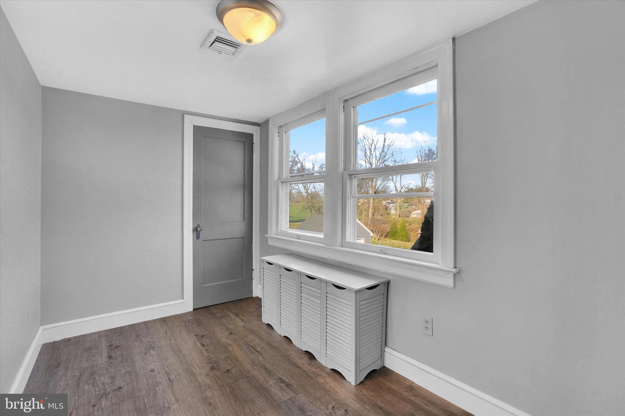 340 Hanover Road York, PA 17408 - Photo 16 of 28