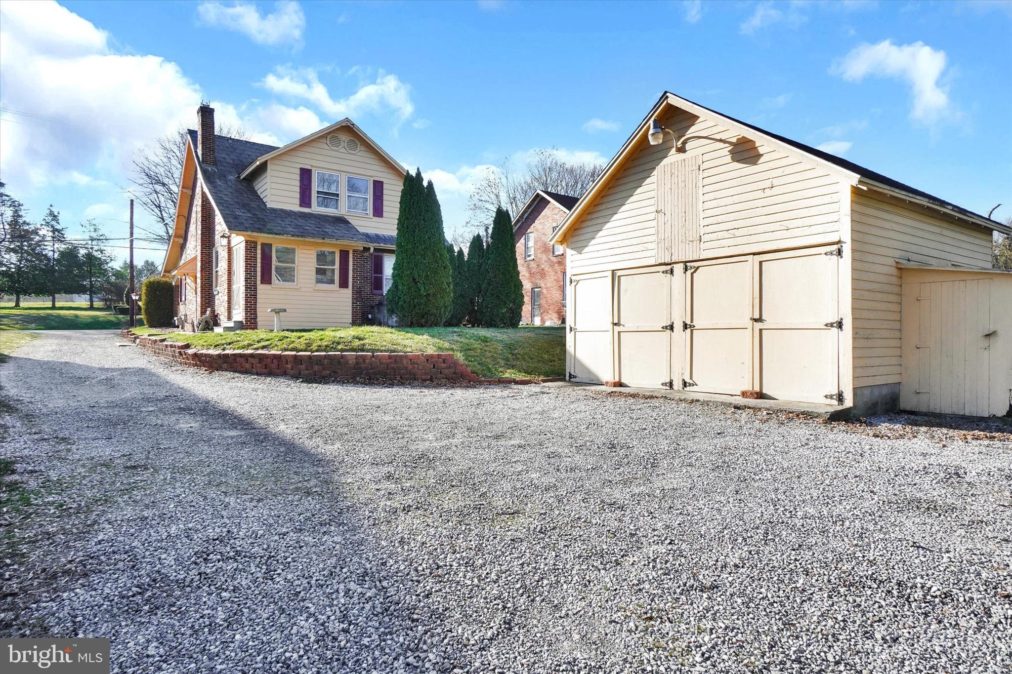 340 Hanover Road York, PA 17408 - Photo 26 of 28