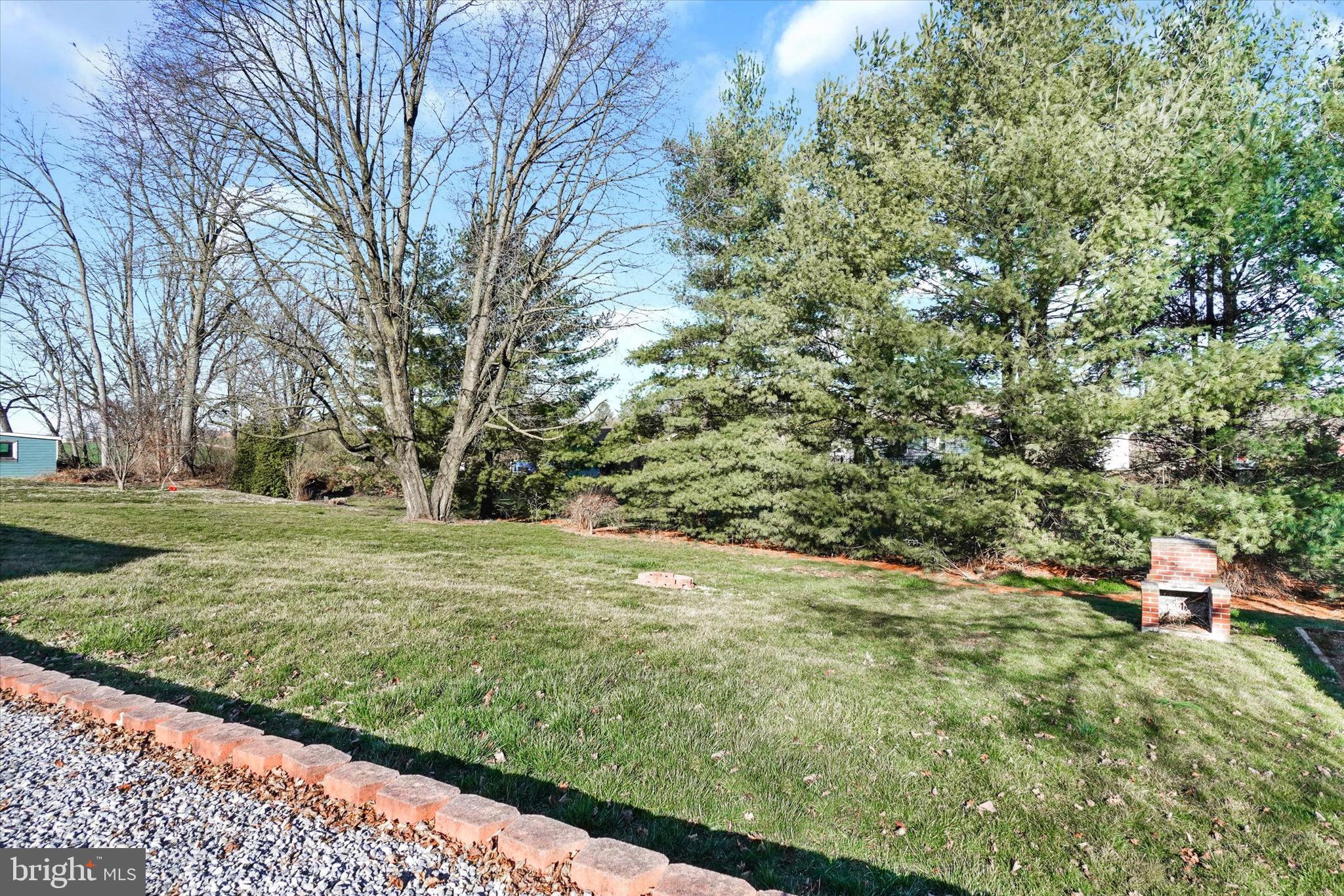 340 Hanover Road York, PA 17408 - Photo 27 of 28