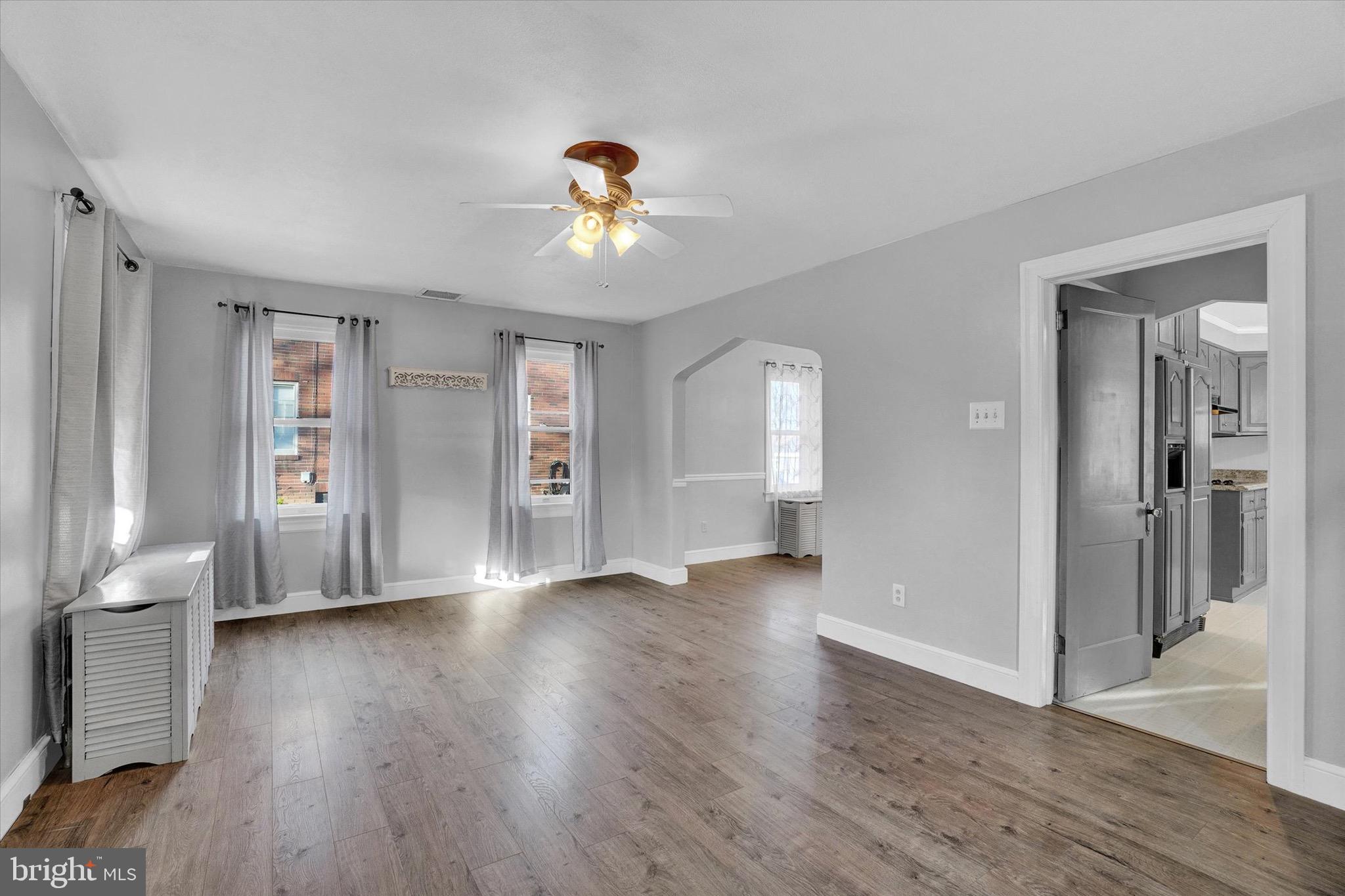 340 Hanover Road York, PA 17408 - Photo 5 of 28