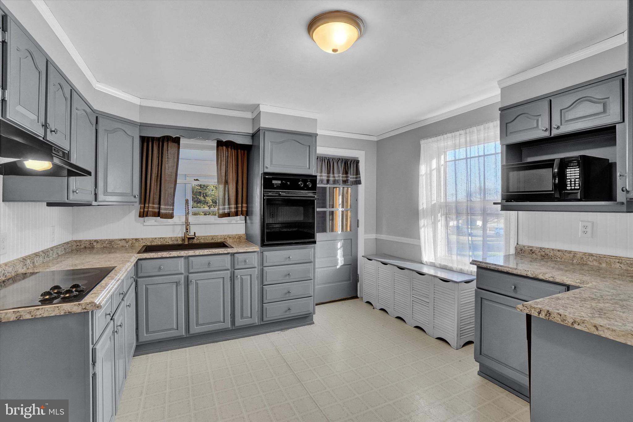 340 Hanover Road York, PA 17408 - Photo 10 of 28