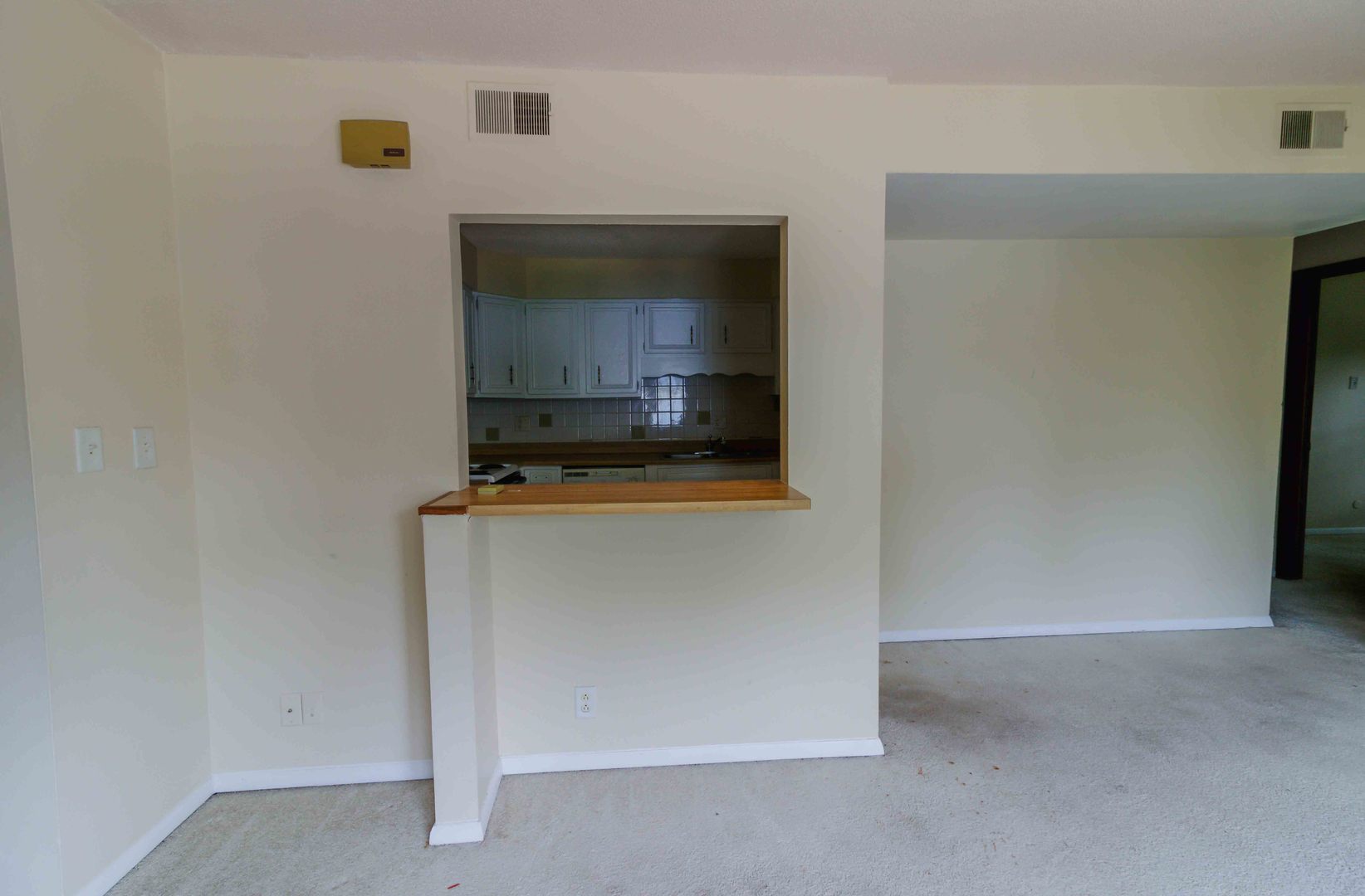 912 Crescent Drive, Unit 24 Champaign, IL 61821 - Photo 7 of 17