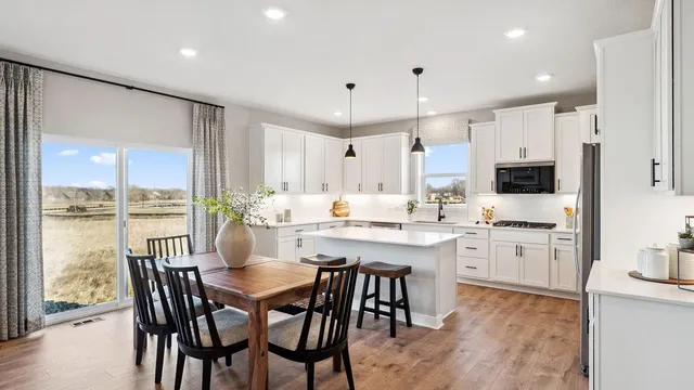 $644,990 | 1808 Marsh View Terrace, Shakopee, MN 55379