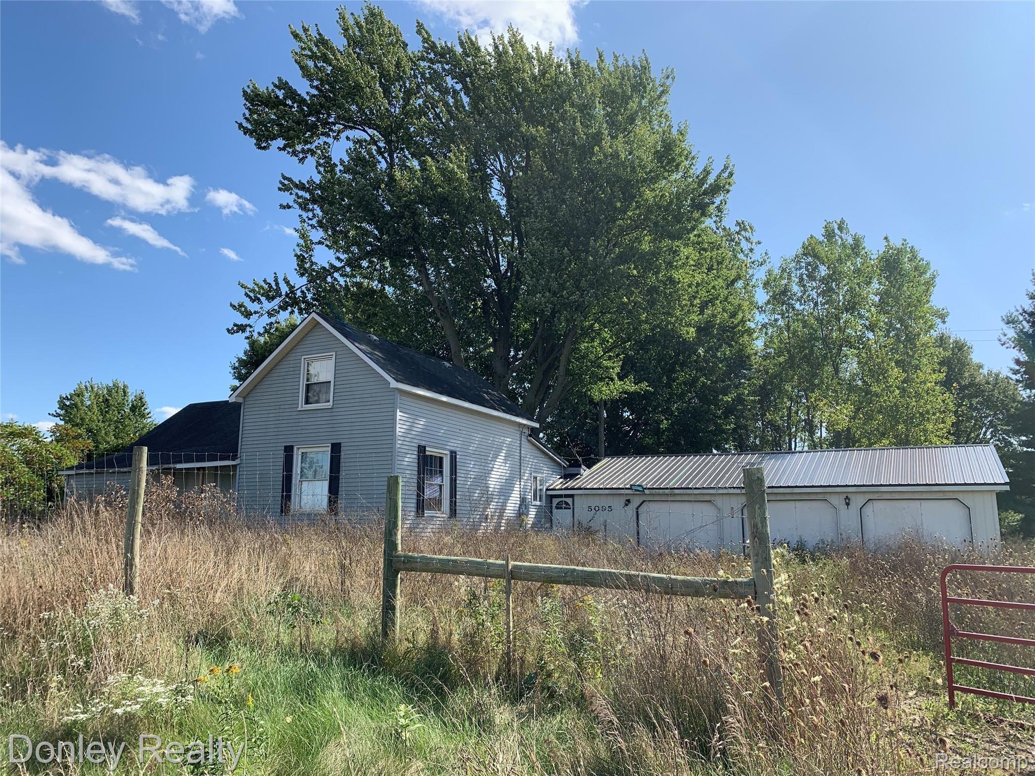 5095 Montgomery Road Marlette, MI 48453 - Photo 1 of 13 9.26 (2)