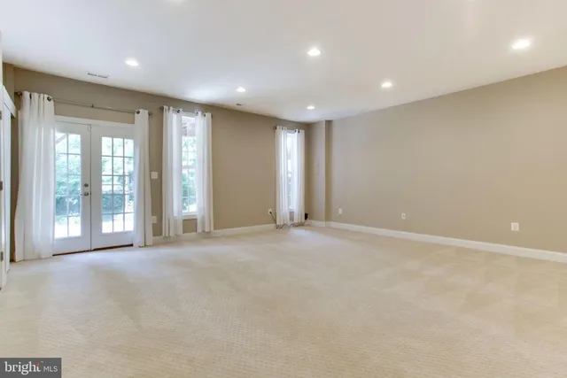 $3,000 | 16069 Pitner Street, Haymarket, VA 20169