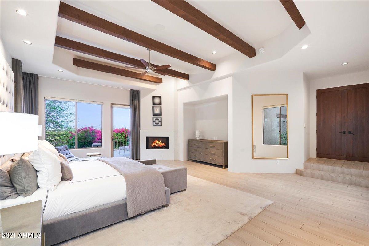 5784 East Quartz Mountain Road Paradise Valley, AZ 85253 - Photo 29 of 61 40-Master Suite