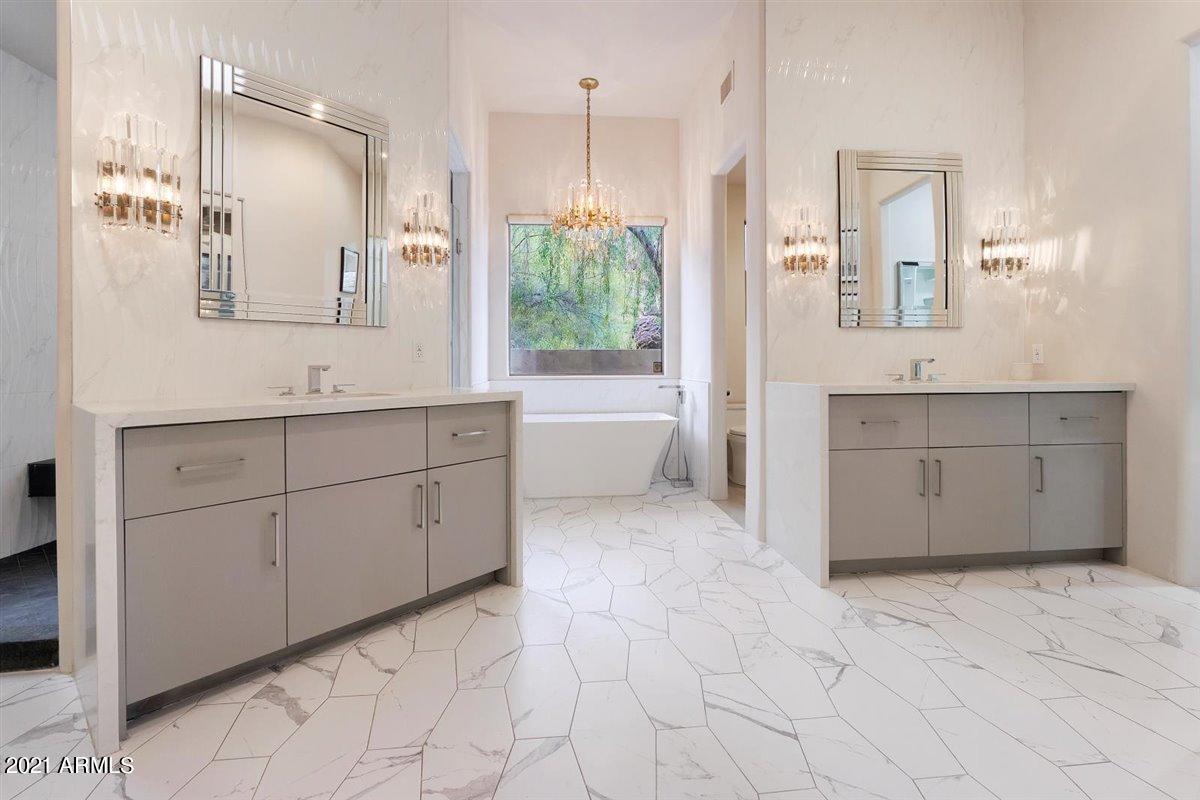 5784 East Quartz Mountain Road Paradise Valley, AZ 85253 - Photo 30 of 61 41-Master Bathroom