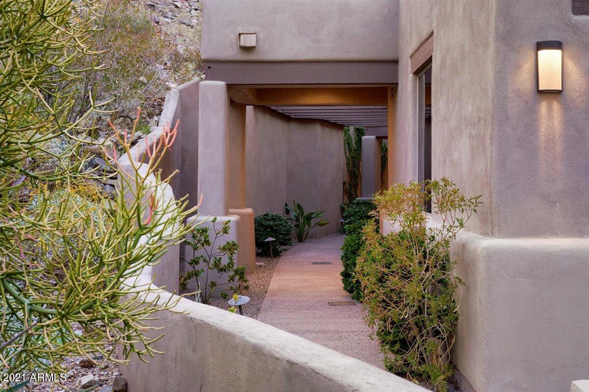5784 East Quartz Mountain Road Paradise Valley, AZ 85253 - Photo 5 of 61 15-Front Entry